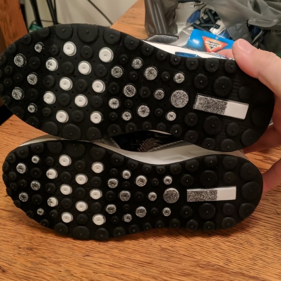 NWT MONSTER JAM LIGHT UP MEGALODON SNEAKERS - Picture 8 of 8